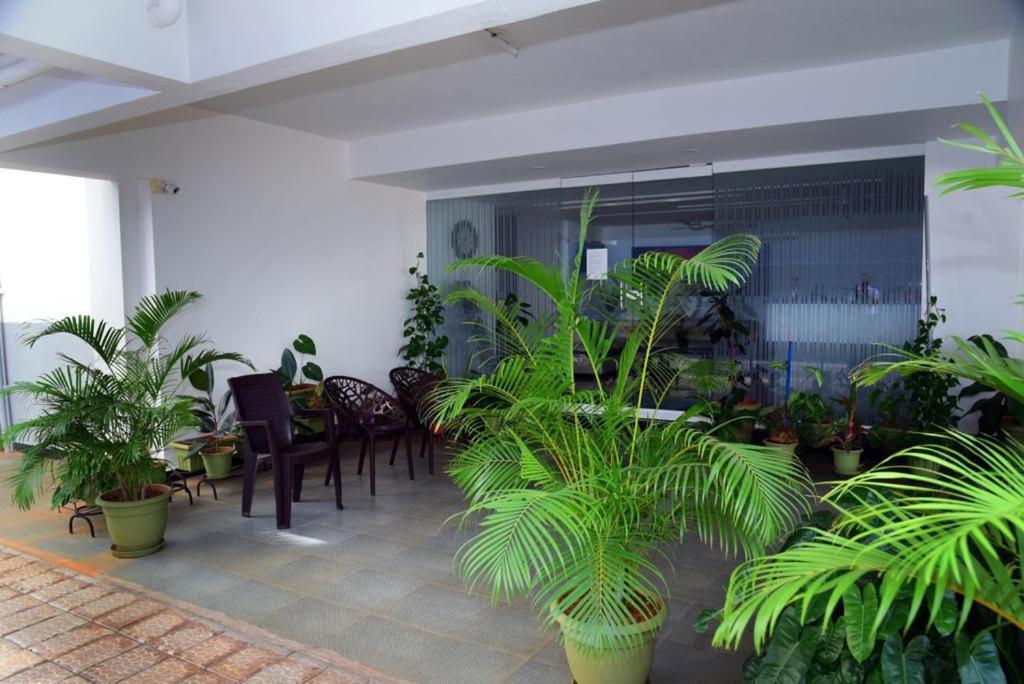 Manipal Atalia Service Apartments Екстериор снимка