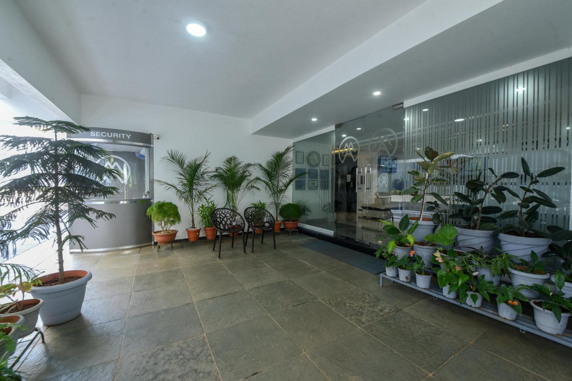 Manipal Atalia Service Apartments Екстериор снимка