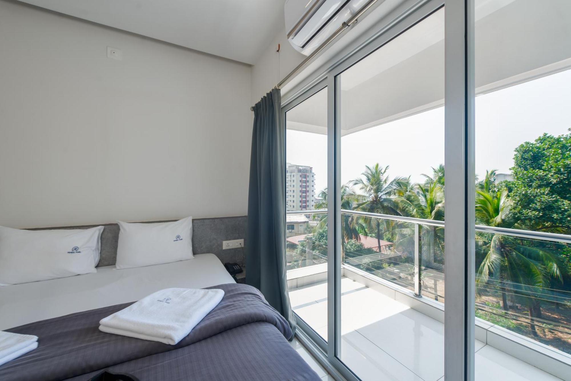 Manipal Atalia Service Apartments Екстериор снимка