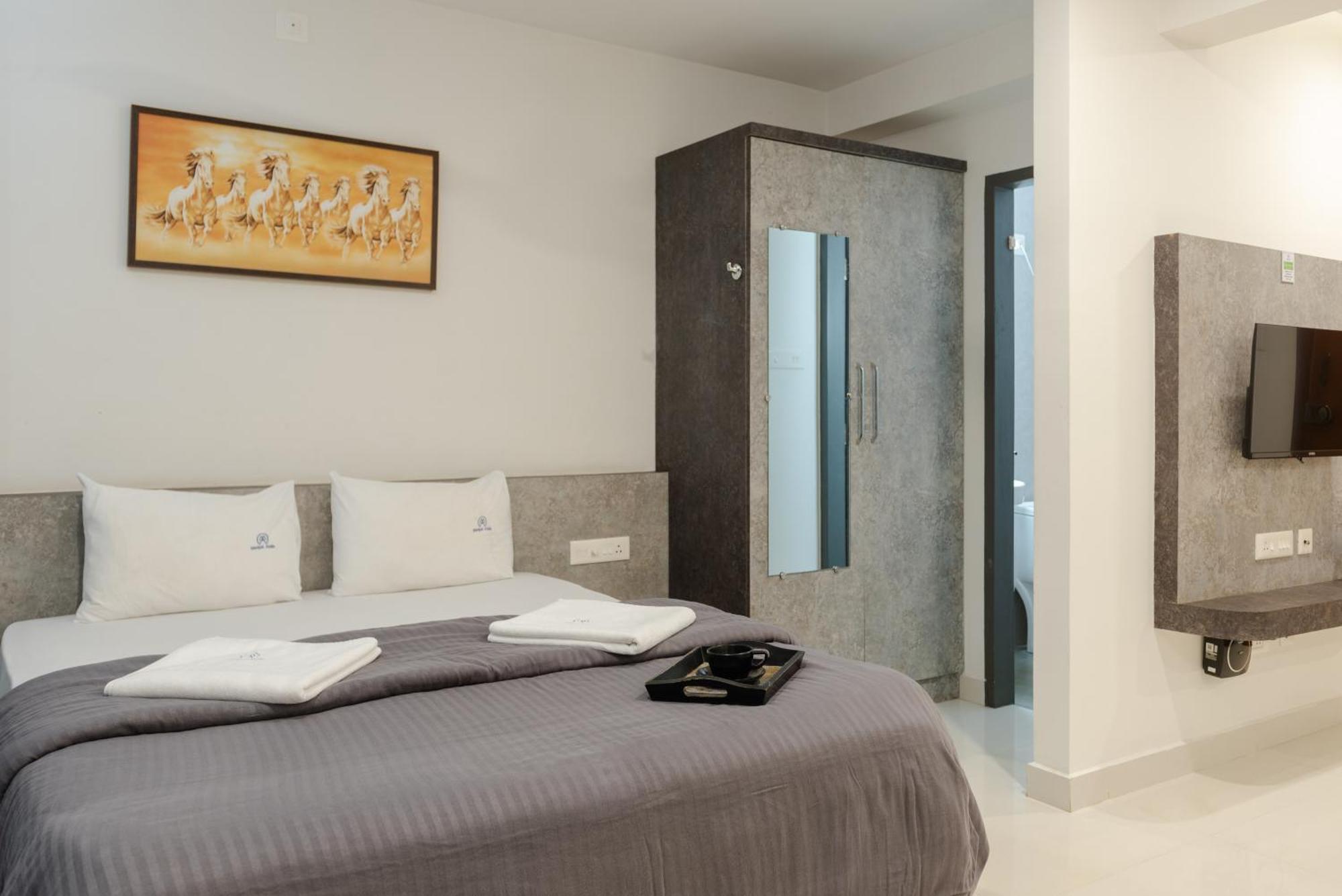 Manipal Atalia Service Apartments Екстериор снимка